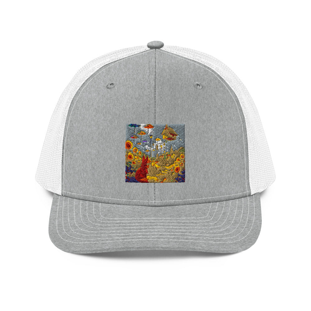 Sunflower Daydream: Cottage in Flight - Heather Grey/White